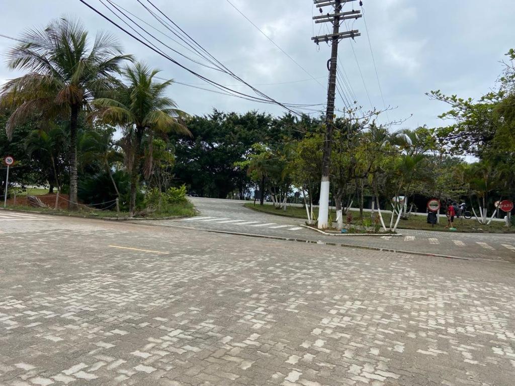 Ubatuba Frente O Mar Apartment Exterior photo